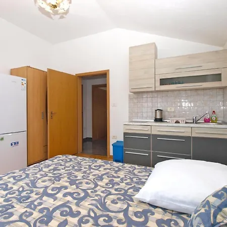 Fuer 4 Personen Ca 36 Qm In Fazana, Istrien Istrische Riviera Apartment Fazana